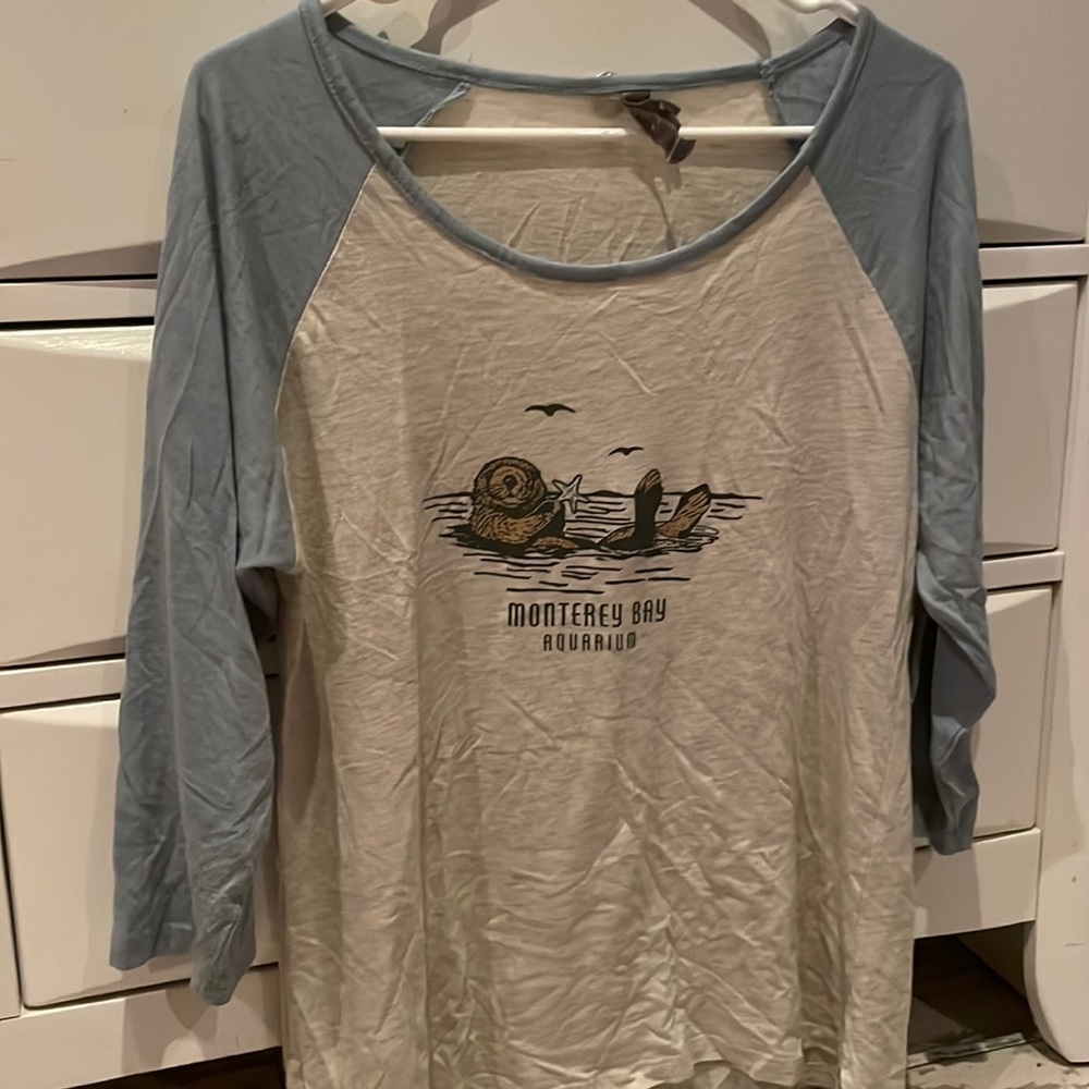 Women’s Sea Otter Monterey Bay Aquarium Tshirt